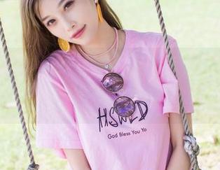 IMiss爱蜜社 – 泳池与杨紫嫣Cynthia的默契：一组随心所欲的写真图集