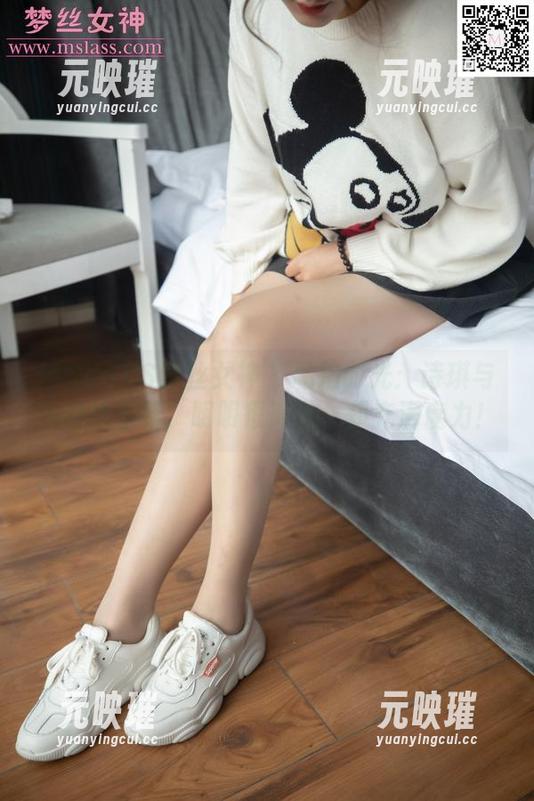 MSLASS梦丝女神-诗琪 MSLASS梦丝女神 - 私拍时光:诗琪与她的帆布鞋,明明很简单,却充满魔力!