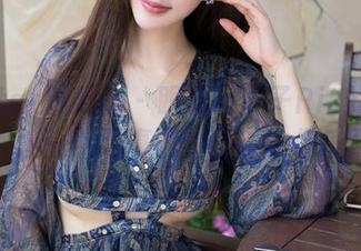 MiStar魅妍社 – 眼镜与栗子Riz的奇妙碰撞：这一组写真照片保证让你乐开怀！