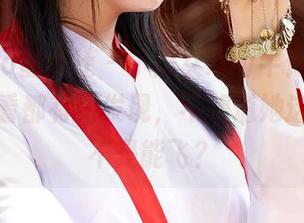 MiiTao蜜桃社 – 小魔女lily牛仔裤更新：每次看都有新发现，不知道她这裤子是不是能飞？