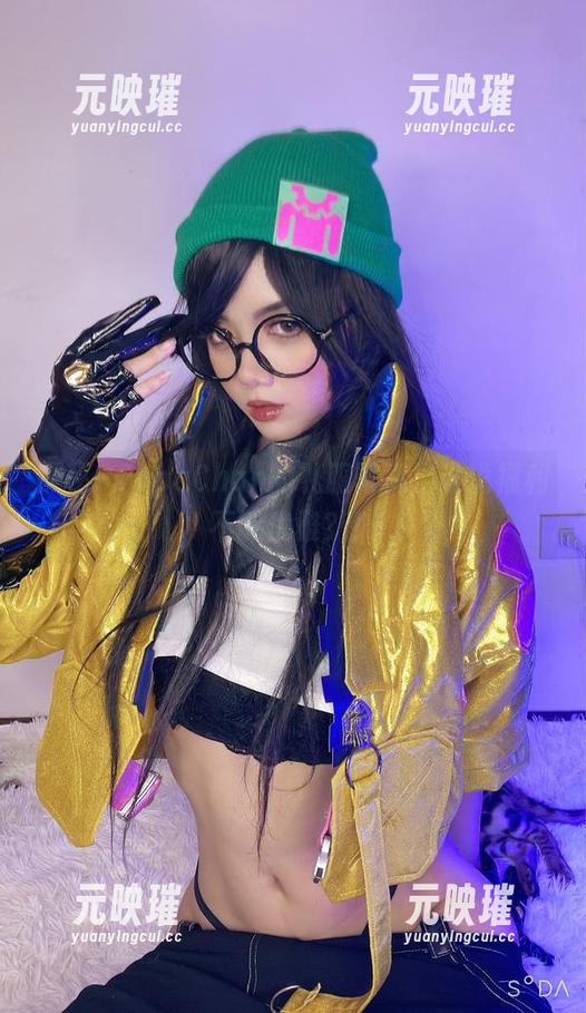 探秘PoppaChan的礼服写真，谁说福利不能优雅？！
