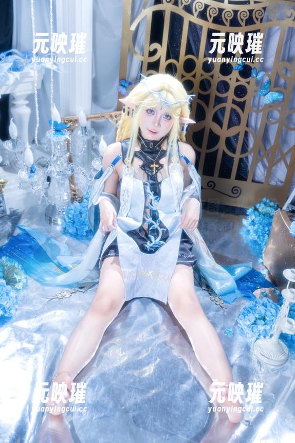 PoppaChan八重神子写真套图，犹如晨雾中清晨的那一缕微光，似真似幻。