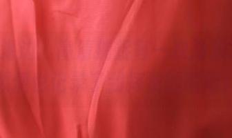 ROSI海边：高清捕捉每一次海浪拍打，顺便也记录了我摔倒的瞬间！