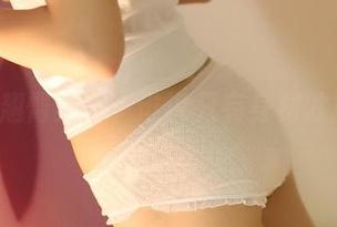 ROSI翘臀美图，谁说只有身材才重要？