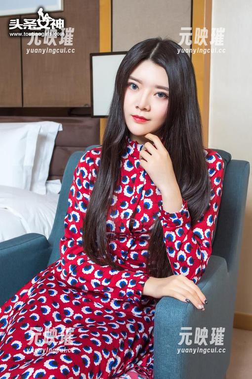 TouTiao头条女神-梦心玥 TouTiao头条女神 - 白裙与梦心玥:在套图里游荡,心不知不觉就跟着飘了