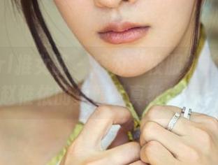 TuiGirl推女郎 – 成为‘校服女神’不是梦！赵惟依的免费写真教你怎么美！