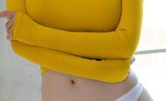 UGirls尤果网 – 李思宁与浴缸的甜蜜邂逅：原图精选版，水花四溅！