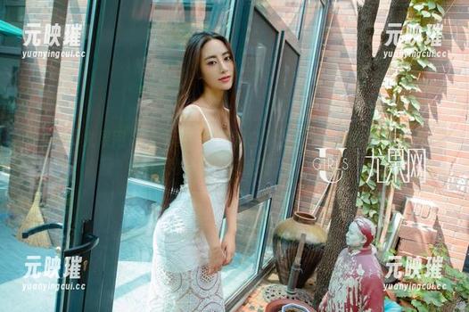 UGirls尤果网 - 更新了！李莉莉白裙作品集，感觉自己都想在她身边一起旋转了。