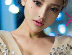 UGirls尤果网 – 警告！王语纯丝袜图集可能导致视觉上瘾，快来分享你看到的奇迹吧！