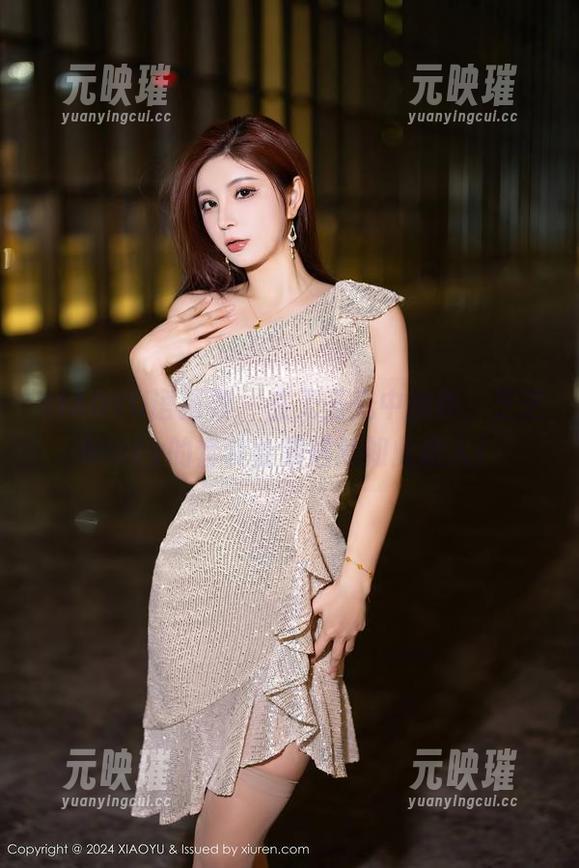 XIAOYU语画界 - 在无圣光中解锁，芝芝booty的套装合集居然如此迷人！