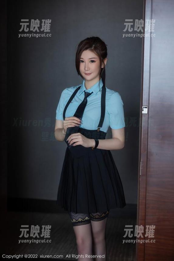 Xiuren秀人网-唐翩翩 Xiuren秀人网 - 当唐翩翩遇见死库水,壁纸与原图的微妙之旅!
