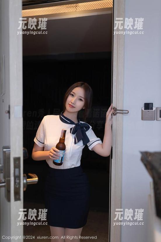 Xiuren秀人网 - 来看看诺诺Nono这条连衣裙的迷人瞬间，作品分享带来神秘感！