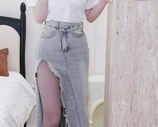 Xiuren秀人网 – 海边的陈梵妮Fanny：高清合集，结果是你对海滩的幻想和她的身姿相撞！
