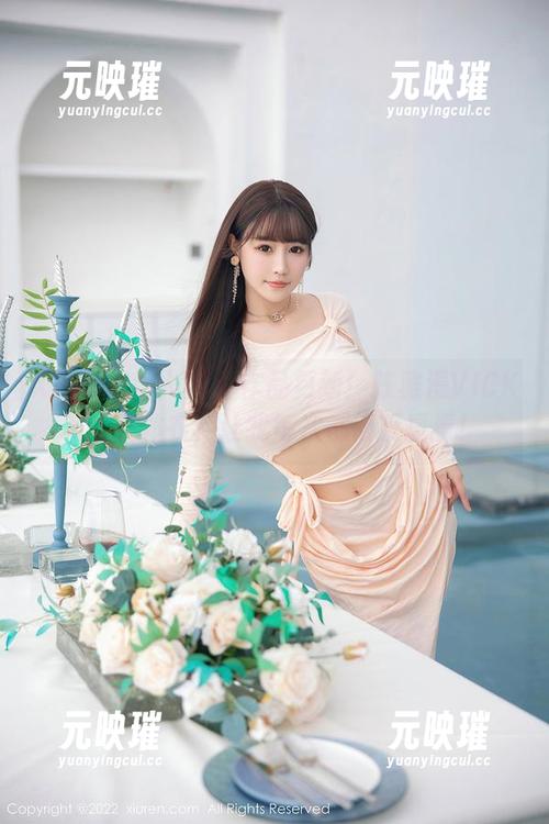 Xiuren秀人网-陈雅漫VICKY Xiuren秀人网 - 作品更新!陈雅漫VICKY的连体衣,让我每次都得反复看!