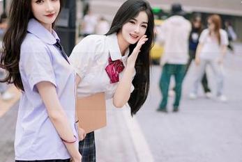 YouMi尤蜜荟 – 学姐周思乔的图片，简直是唤醒少女心的最佳催化剂，下载一张试试？