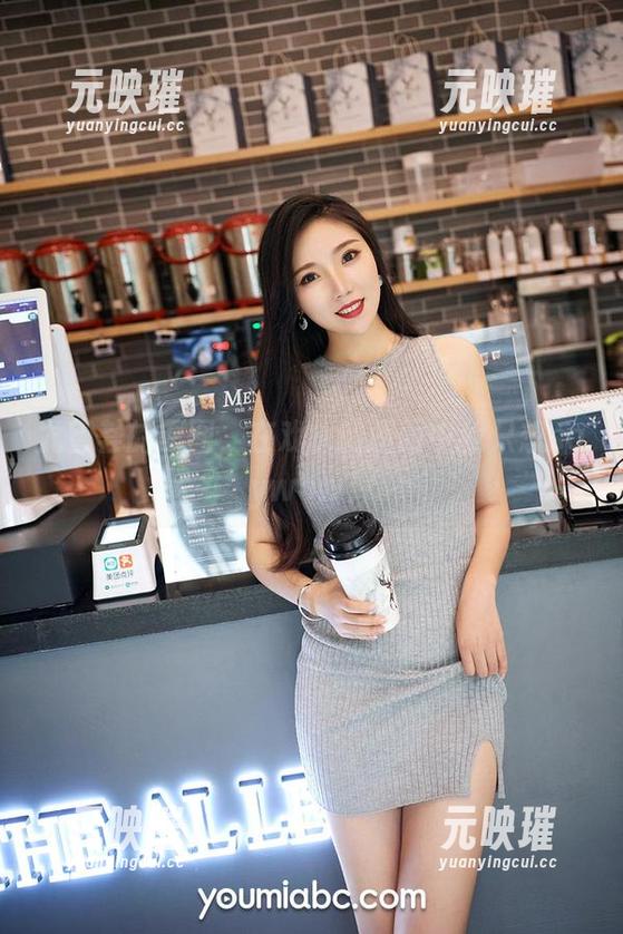 尤蜜荟的原图，在戏水的画面中我只想saywow！