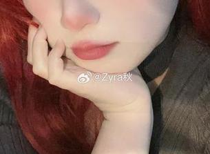 Zyra秋的摄影大片：无圣光中的修女，诱惑与救赎的边缘