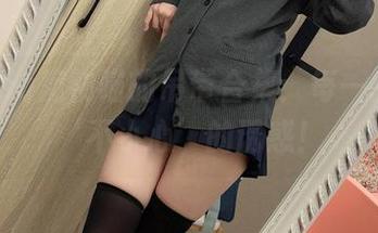 nagisa魔物喵的吊带合集：每一张都是‘不小心’的诱惑！