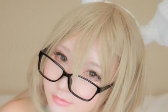サク(saku)女神的写真奇遇记：美图和梦境的交错