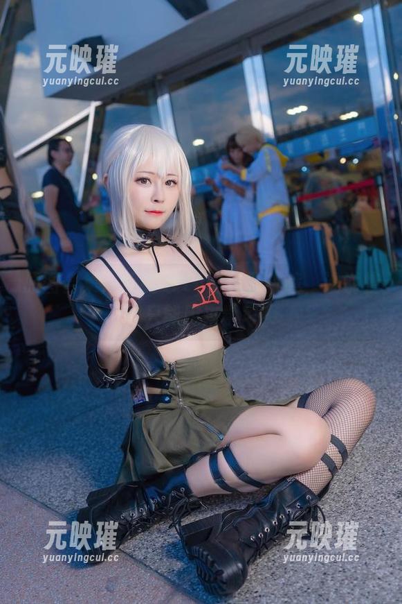 原图合集：亚缇arty的校服挑战，谁说校服只能用来学习？