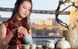 克拉女神 – 汤怡的温柔图集资源：直到你不小心吞了一口屏幕
