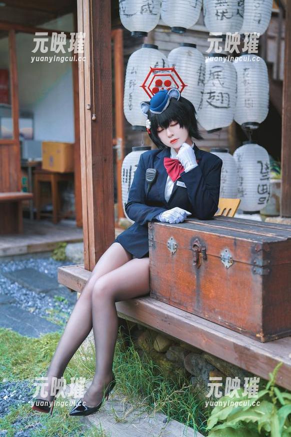 半半子 半半子又在巅峰状态,碧蓝航线柴郡抱枕的高清分享让人欲罢不能