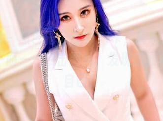 嗲囡囡 – 黑色施忆佳KITTY，展现无圣光的另一面——点击图片，发现我最真实的自己！