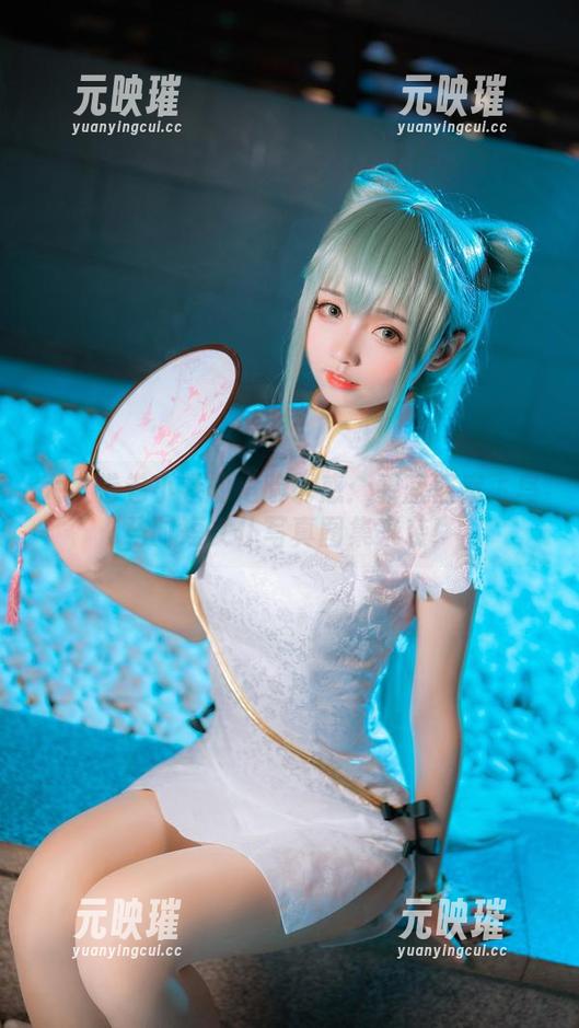 大大卷卷小卷的危险诱惑：碧蓝档案飞鸟马时短女仆写真图集来袭！