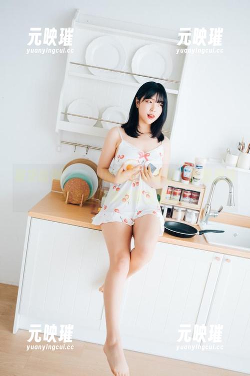 被宋哈娜(송하나)的浴缸照吸引，真想把这些美图贴满墙壁当壁纸！