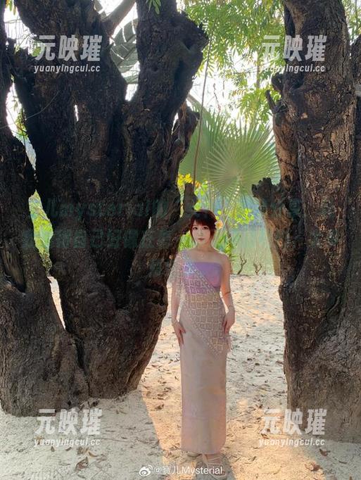 宝儿mysterial 宝儿mysterial的“女神”图集分享,让我觉得自己好像在看一部无声的电影,太多情绪了。