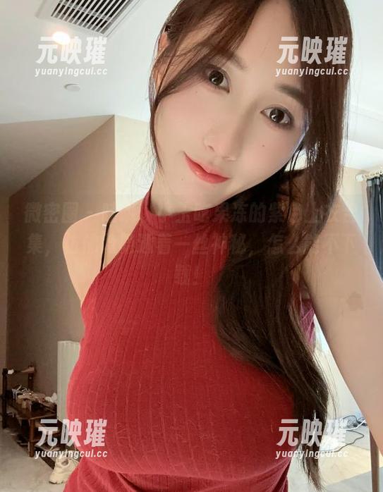 小玉吃果冻 微密圈 - 哇哦,小玉吃果冻的紫色上衣合集,仿佛隐隐透着一丝神秘,怎么能不下载!