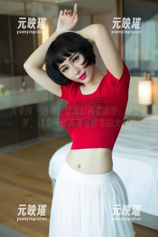尤果网 - 白裙、聚光灯和孟狐狸：这不是梦，这是一部高清写真集的大戏！