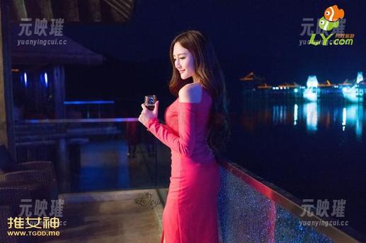 推女神 - 当罗婉莹遇上JK，高清照片简直是青春的完美作业！