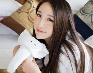 推女神 – 免费图册：看看莫雅淇花嫁的优雅，婚礼还是得看她的风格。