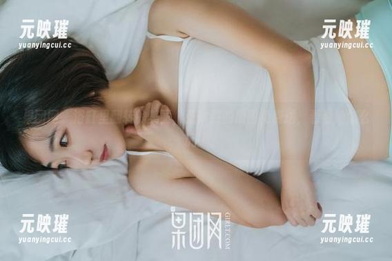 果团网 - 浴缸里翻转的美丽，张琳熙的原图免费送，看看她怎么玩！
