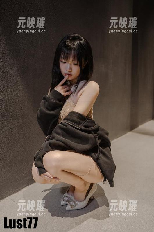 柒柒要乖哦又来了！快来看看她的午后JK更新，美图满分！