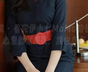 模范学院 – 看完伊小七MoMo的长腿写真，心里默默感叹：我也想有！