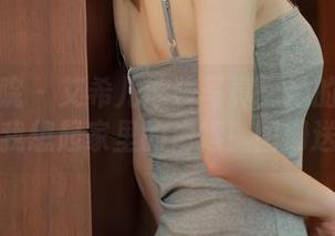 模范学院 – 艾希儿泳装写真：她的沙滩魅力让我想起家里的海螺！图册送你！