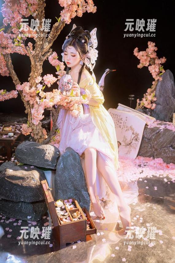 爆机少女喵小吉人形兵器，高清下载，准备好被她‘打’到心里了吗？
