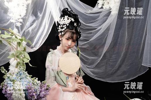 爆机少女喵小吉最新写真集：镜花水月，别眨眼，瞬间就没了！