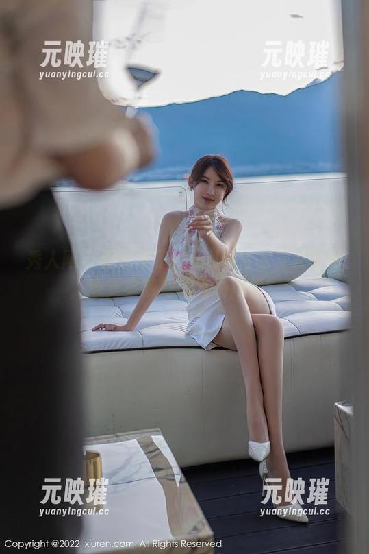 秀人网-Miko酱 秀人网 - 图包来了!Miko酱的皮衣写真,感觉要被她的气场震慑到!