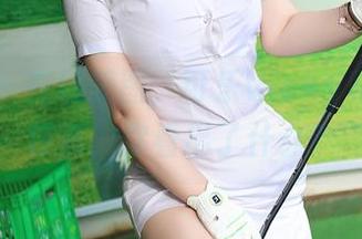 秀人网 – 在线美图，可乐Vicky和她的牛仔裤，你看出了什么？