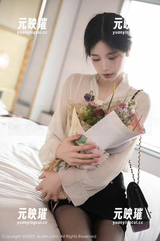 秀人网-徐莉芝Botty 秀人网 - 观看徐莉芝Botty制服,心里默默想:这得配种草文才能完整!