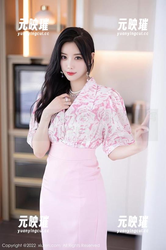 秀人网-果儿victoria 秀人网 - 定制果儿victoria的高跟鞋,写真如梦如幻的瞬间