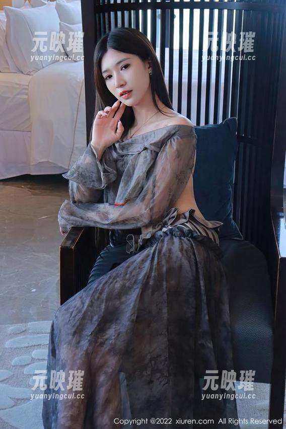 秀人网 - 全集上线，梦娜Vanessa礼服，模特和衣服的默契感真让人羡慕。