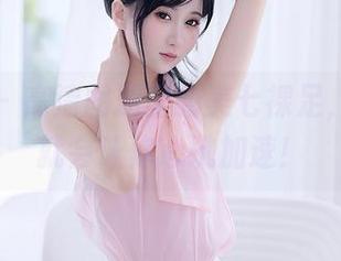秀人网 – 高清图册里的美七裸足，不小心就会让你心跳加速！