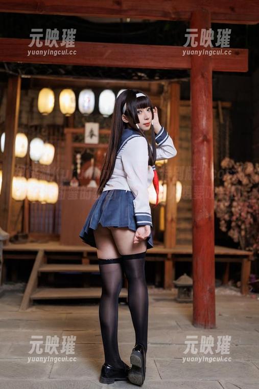 胡桃猫Kurumineko圣诞特别版：cos那些充满甜蜜的套图，真是让人想要咬一口！