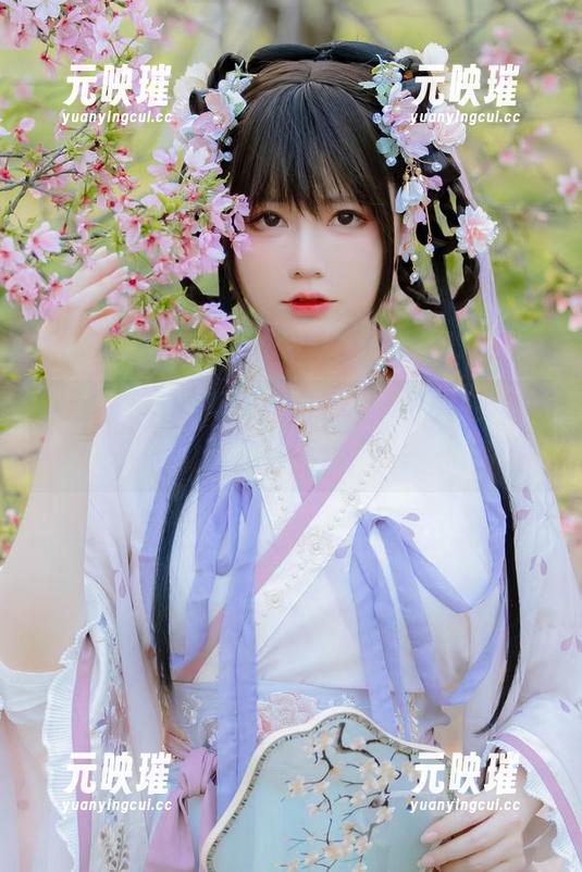 荒井喵喵新出夏天作品集，究竟是让人心动还是让人失望？
