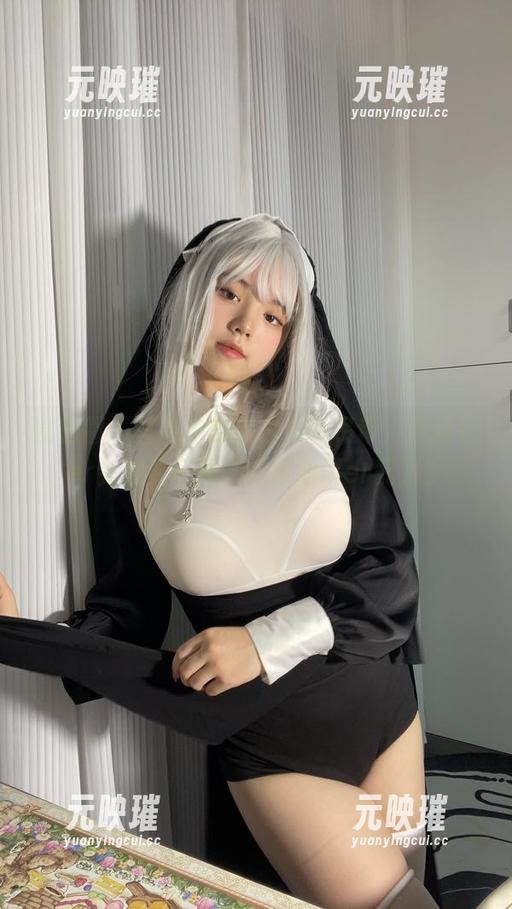 葱油饼er 微密圈 - 写真中的黑白女仆吊带,葱油饼er到底要不要她的葱油饼er配方?