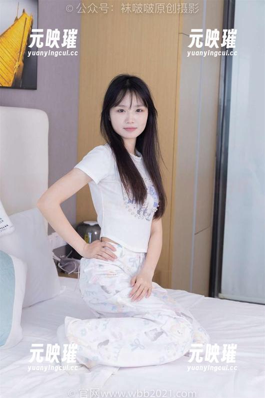 袜啵啵 - 原图看了就想收藏，小沫的白丝大腿袜壁纸真的是…哎呀